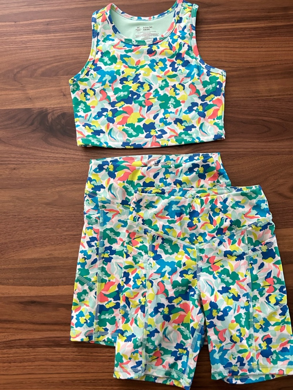 Active USA Multicolor Floral Print Crop Tank & Bike Shorts